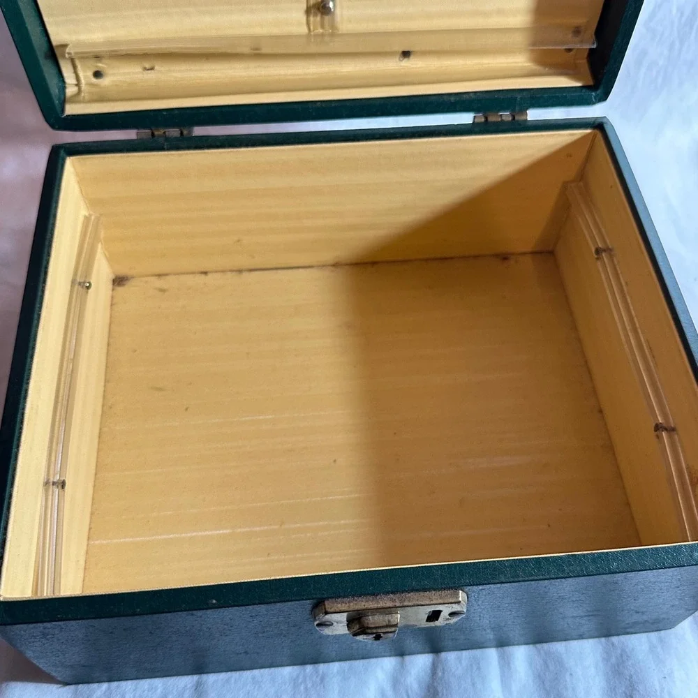 Vintage Jewelry Box Forest Green Good Faux Leather Brass Latch Top Handle Case